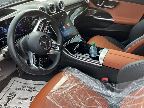 Used 2025 Mercedes-Benz C 43 AMG 4MATIC Sedan image 3