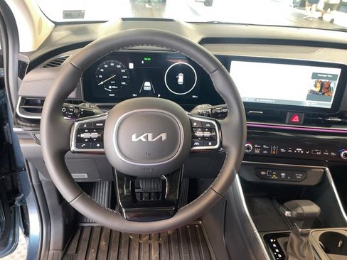 Used 2026 Kia Carnival SX Prestige image 17