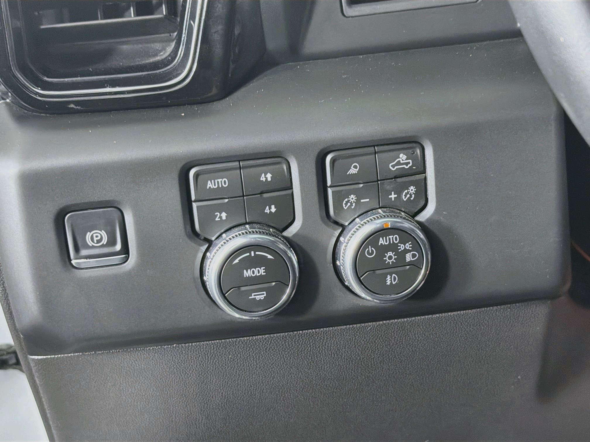 Used 2026 GMC Sierra 1500 AT4 AWD/4WD image 17