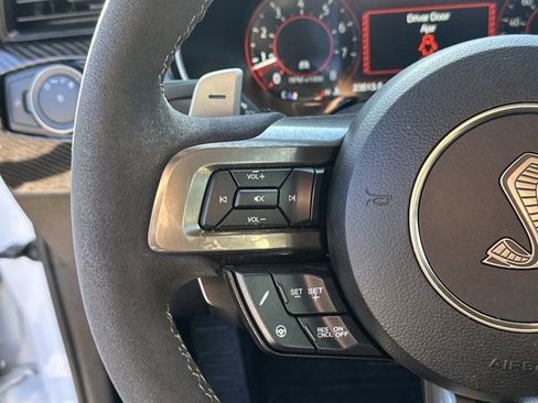 Used 2022 Ford Mustang Shelby GT500 w/ Carbon Fiber Track Pack image 21