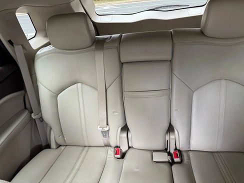 Used 2014 Cadillac SRX Luxury FWD image 26