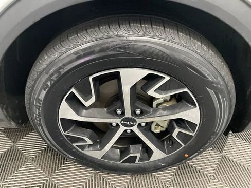 Certified 2024 Kia Sportage EX image 32