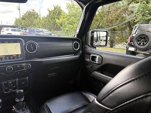 Used 2021 Jeep Wrangler Unlimited Sahara AWD/4WD image 37