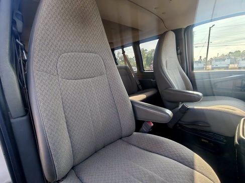 Used 2014 Chevrolet Express 3500 LT w/ LT Preferred Equipment Group RWD image 24
