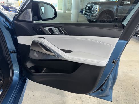 Used 2024 BMW X6 M60i image 9