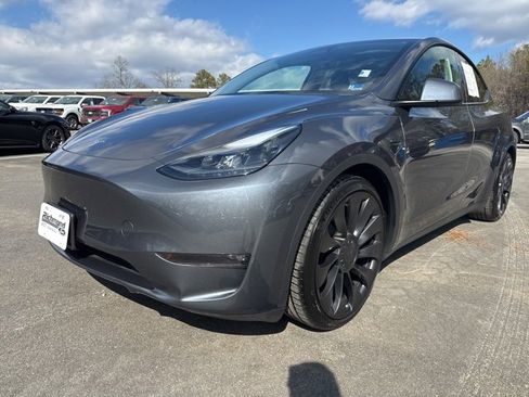 Used 2023 Tesla Model Y Performance image 1