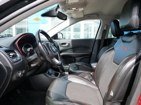 Used 2020 Jeep Compass Trailhawk w/ Cold Weather Group AWD/4WD image 7