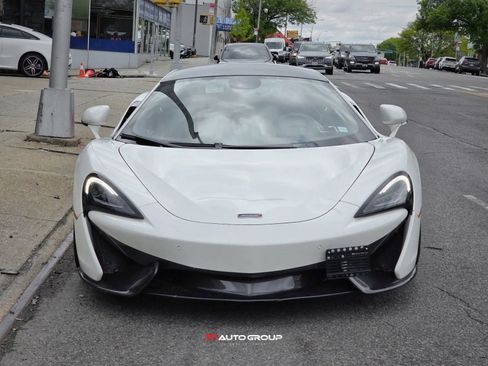 Used 2016 McLaren 570S Coupe RWD image 3