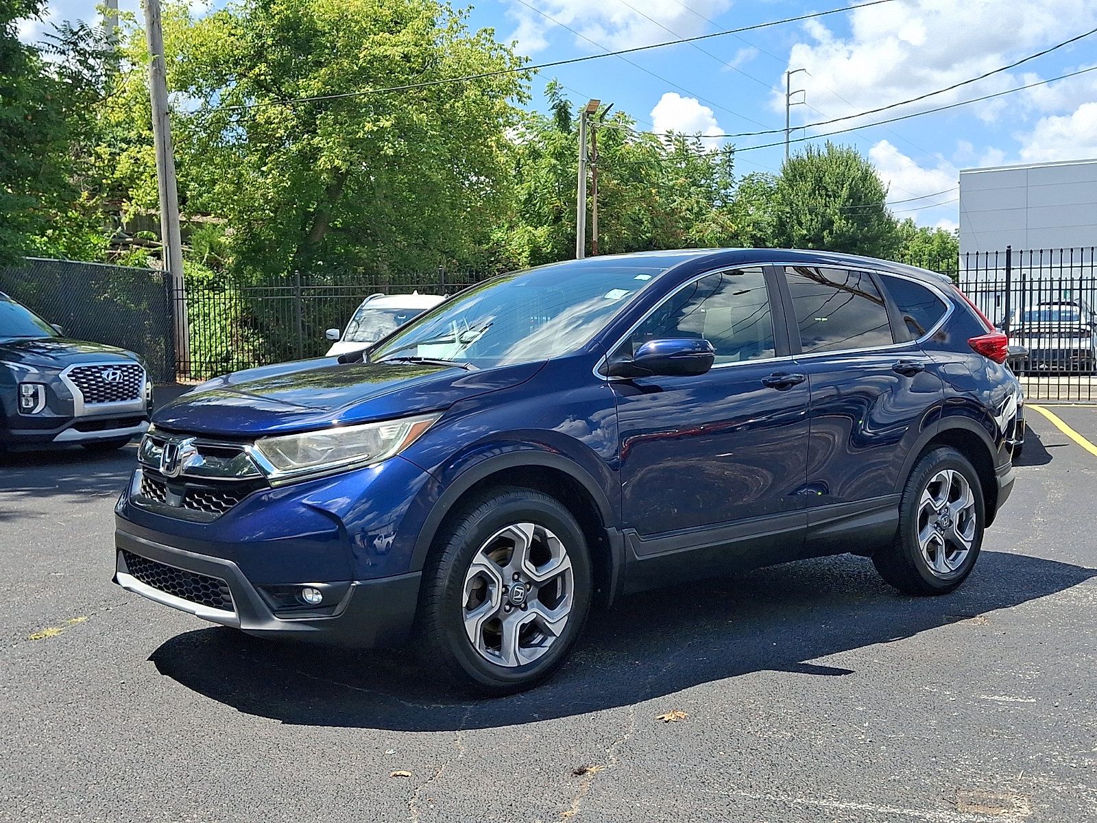 Used 2017 Honda CR-V EX-L image 3