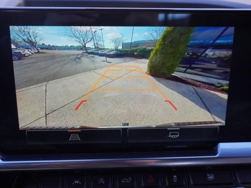 Used 2023 GMC Sierra 1500 SLT w/ SLT Premium Package image 27