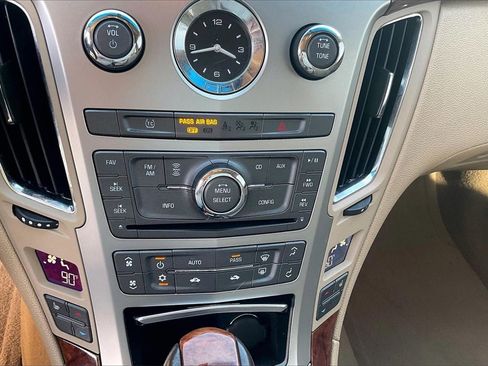 Used 2011 Cadillac CTS Luxury image 30