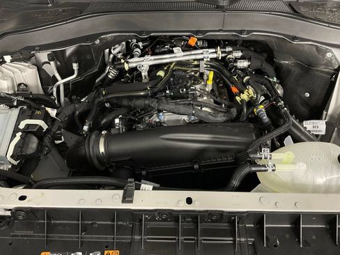 New 2026 Ford Explorer Active w/ Active Comfort Package RWD image 9