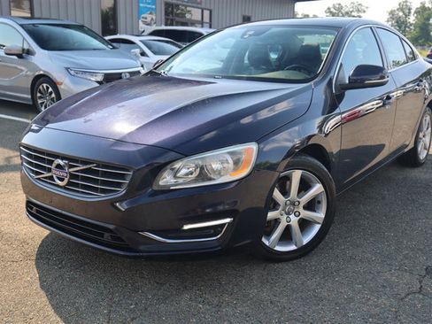 Used 2016 Volvo S60 T5 Premier w/ Convenience Package image 1