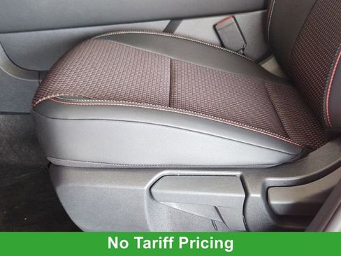 New 2026 Nissan Kicks SR image 17