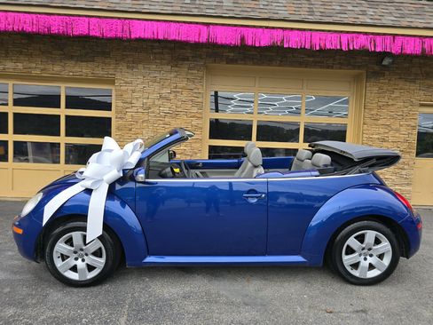 Used 2007 Volkswagen Beetle Convertible image 3