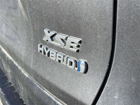 Used 2022 Toyota RAV4 XSE image 9