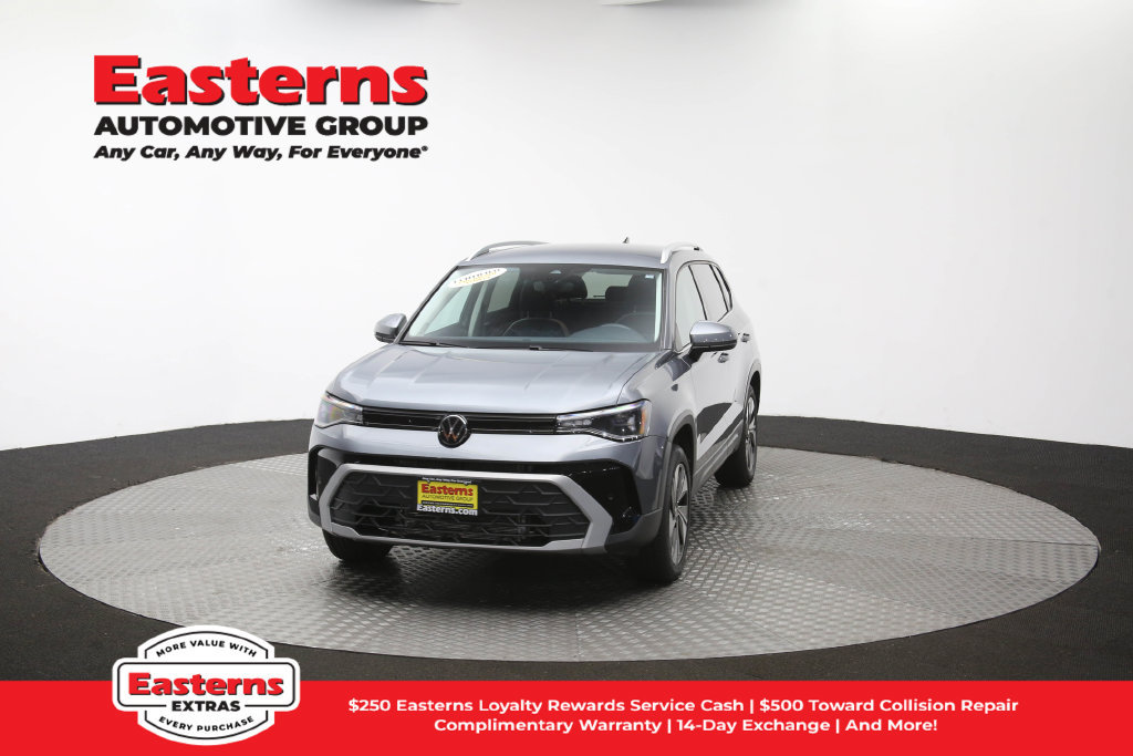 Used 2025 Volkswagen Taos SE AWD/4WD image 53