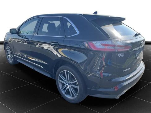 Used 2019 Ford Edge Titanium w/ Equipment Group 301A AWD/4WD image 3