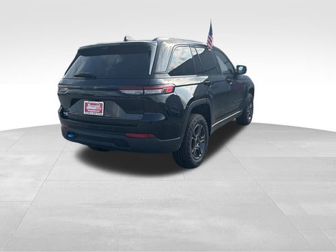 New 2024 Jeep Grand Cherokee Trailhawk w/ Luxury Tech Group III image 7