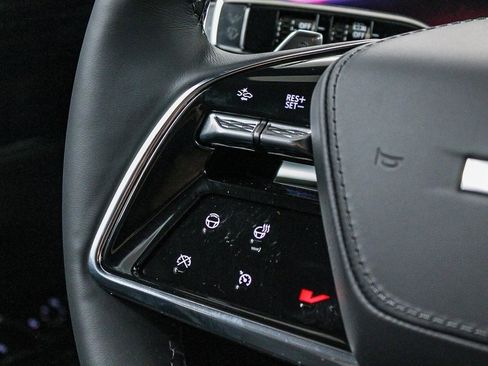 New 2026 Cadillac Lyriq V image 16