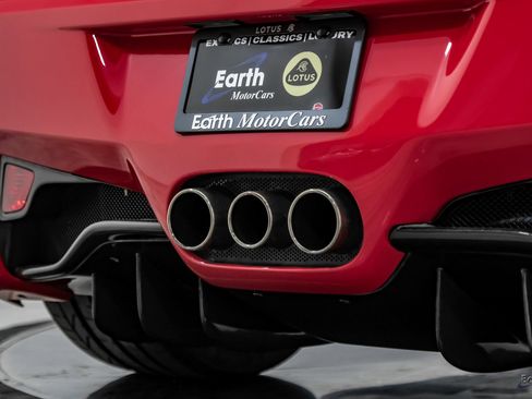 Used 2014 Ferrari 458 Italia Coupe RWD image 18
