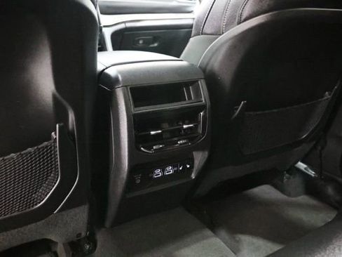 Used 2024 Jeep Grand Cherokee Limited w/ Black Appearance Package AWD/4WD image 30