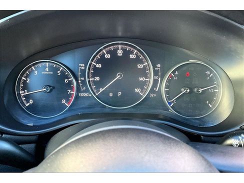 Used 2021 MAZDA MAZDA3 s image 23