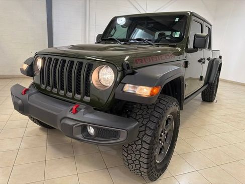 Used 2022 Jeep Gladiator Rubicon w/ Cold Weather Group AWD/4WD image 2