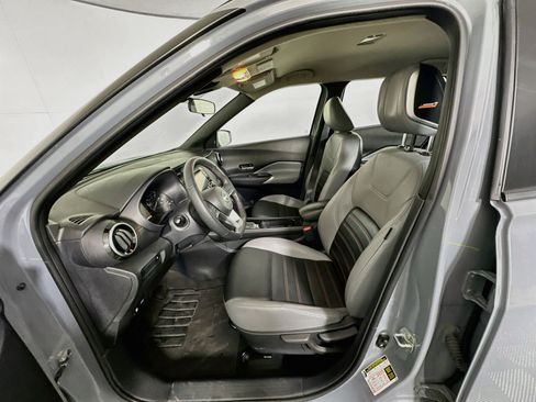 Used 2023 Nissan Kicks SR w/ SR Premium Package FWD image 13
