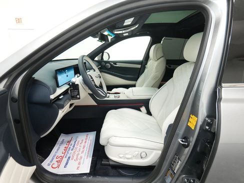 New 2026 Genesis GV80 3.5T Prestige AWD/4WD image 16
