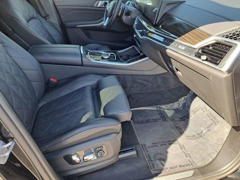 Used 2024 BMW X5 xDrive50e image 11