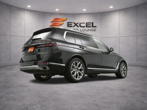 Used 2024 BMW X7 xDrive40i w/ Executive Package AWD/4WD image 58