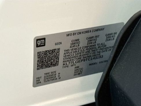 New 2026 Chevrolet Trax RS w/ Sunroof Package FWD image 32
