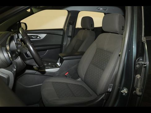 Used 2019 Chevrolet Blazer LT FWD image 14