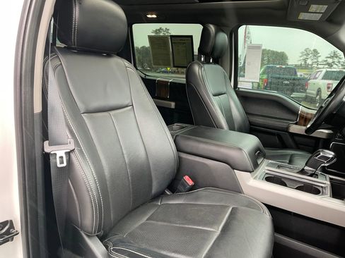 Used 2019 Ford F150 Lariat w/ Equipment Group 502A Luxury image 27