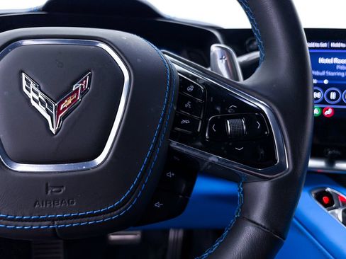 Used 2022 Chevrolet Corvette Stingray Premium Conv w/ Z51 Performance Package RWD image 36