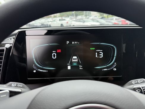 New 2025 Kia Sportage LX image 16