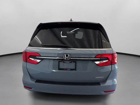 Used 2023 Honda Odyssey Touring image 8