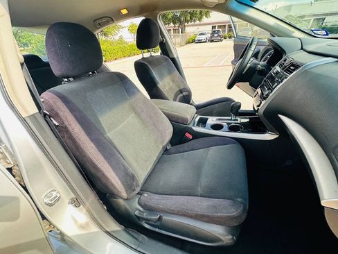 Used 2013 Nissan Altima 2.5 S FWD image 19