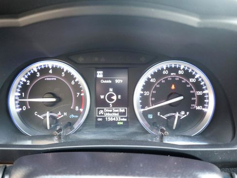 Used 2019 Toyota Highlander SE AWD/4WD image 24