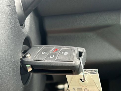 New 2025 Volkswagen Jetta Sport image 12