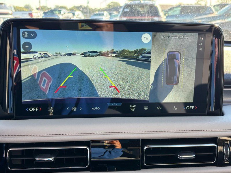 New 2027 Lincoln Aviator AWD image 23