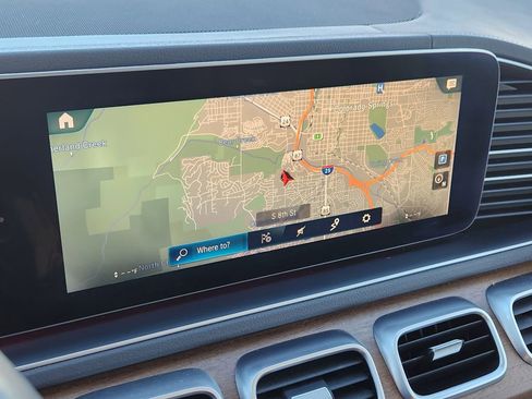 Used 2020 Mercedes-Benz GLS 450 4MATIC image 16