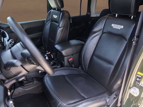 Used 2023 Jeep Wrangler Unlimited Sport AWD/4WD image 7