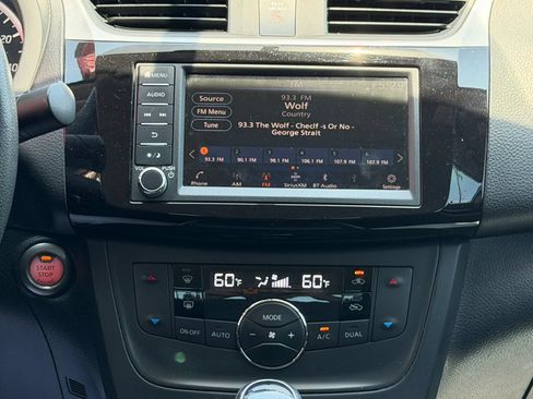 Used 2019 Nissan Sentra SV FWD image 18