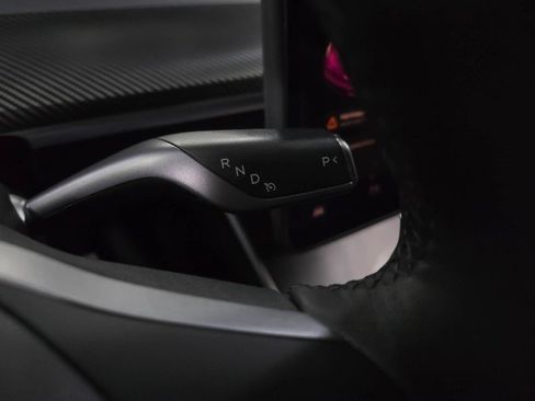 Used 2020 Tesla Model Y Long Range image 23