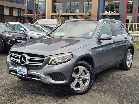 Used 2018 Mercedes-Benz GLC 300 4MATIC image 1