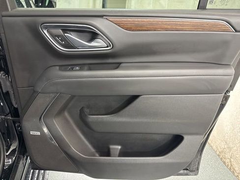 Used 2024 Chevrolet Suburban High Country w/ Advanced Technology Package AWD/4WD image 11