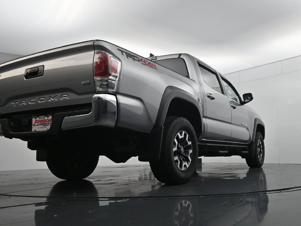Used 2021 Toyota Tacoma TRD Off-Road AWD/4WD image 40