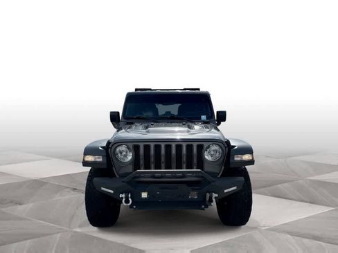Used 2023 Jeep Wrangler Unlimited Rubicon AWD/4WD image 3